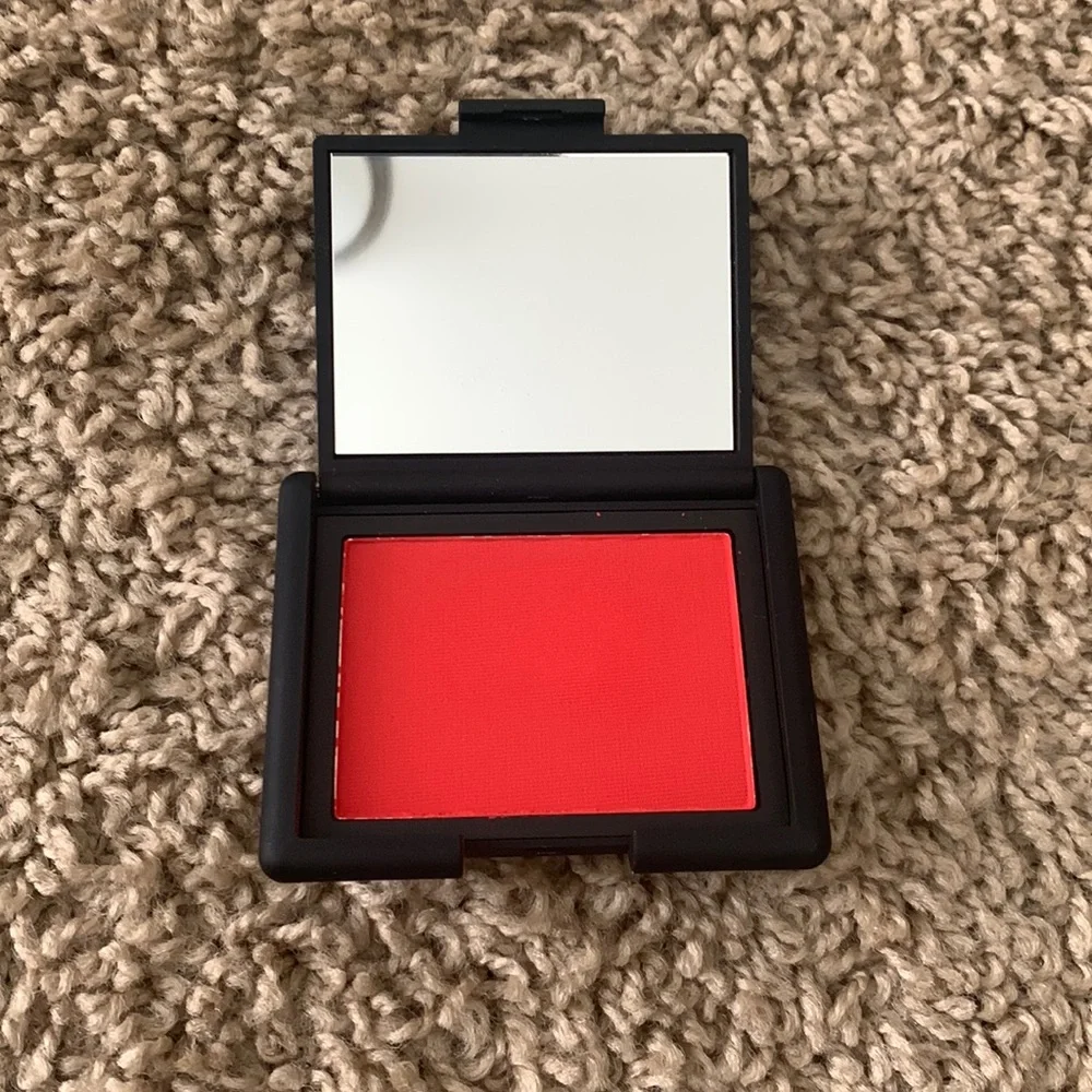NARS Exhibit A Blush